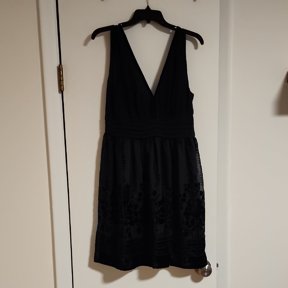 Elegant Black Sleeveless Dress